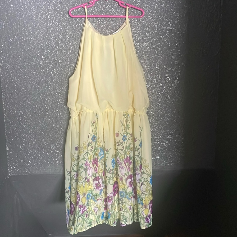 Esley yellow flowered dress. size large